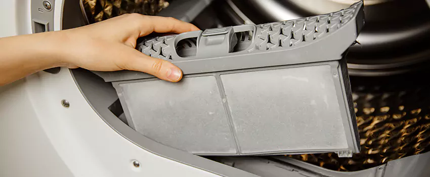 Signs Of A Clogged Dryer Lint Trap in Nederland, Texas